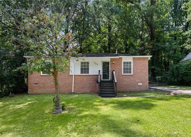 Property at 305 Banberry Dr SE, Atlanta, GA 30315, 3 beds, 1 bath