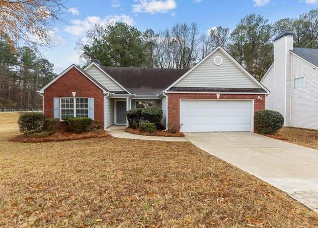 Property at 2457 Swan Lake Dr, Grayson, GA 30017, 3 beds, 2 baths