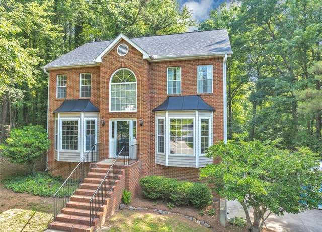 Property at 1625 Clark Lake Dr NW, Acworth, GA 30102, 4 beds, 3.5 baths