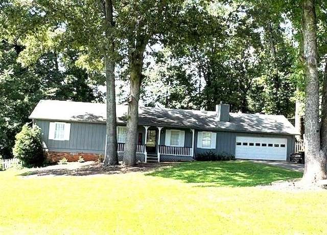Property at 205 Trickum Hills Ln, Woodstock, GA 30188, 3 beds, 2 baths