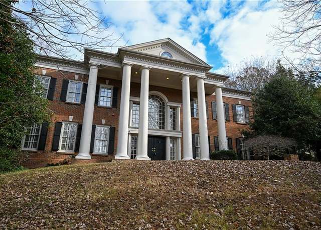 Property at 1378 Wesley Oaks Ct NW, Atlanta, GA 30327, 4 beds, 5.5 baths