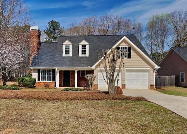 Property at 450 Pebble Blvd, Covington, GA 30016, 3 beds, 2.5 baths