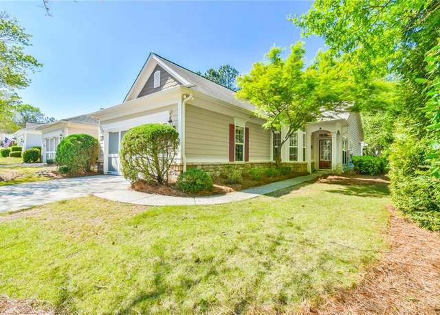 Property at 6204 Brookside Ln, Hoschton, GA 30548, 2 beds, 2 baths