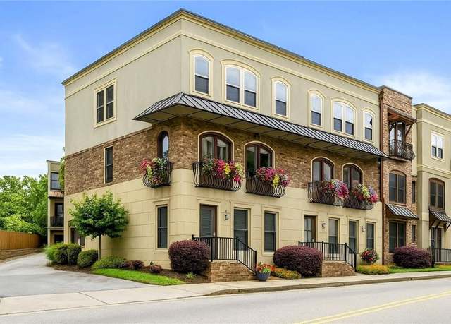 Property at 384 16th St NW #1, Atlanta, GA 30363, 3 beds, 3.5 baths
