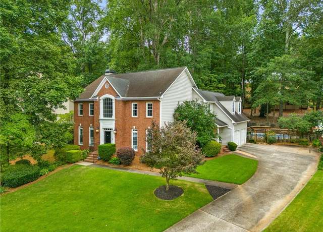 Property at 129 Infantry Way SW, Marietta, GA 30064, 5 beds, 2.5 baths