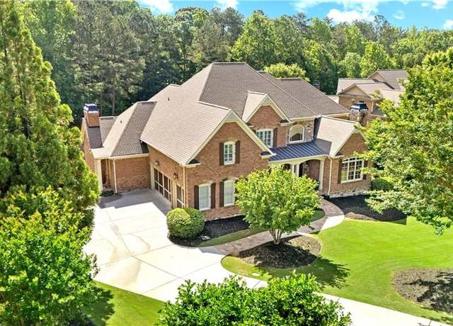 Property at 13037 Overlook Pass, Roswell, GA 30075, 6 beds, 7 baths