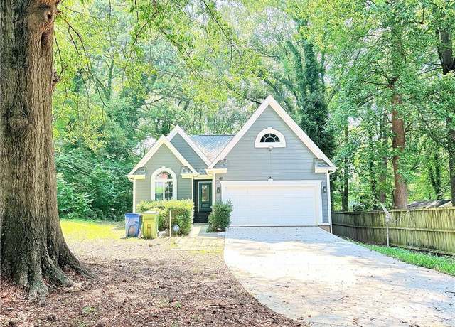 Property at 195 Burbank Dr NW, Atlanta, GA 30314, 3 beds, 2.5 baths