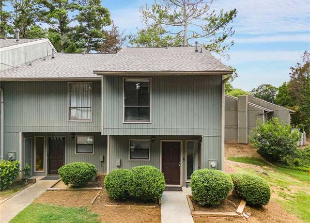 Property at 6170 Woodland Rd, Peachtree Corners, GA 30092, 2 beds, 1.5 baths