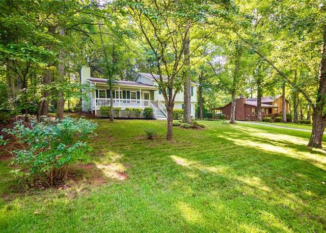 Property at 44 Mary St, Dallas, GA 30157, 3 beds, 2 baths