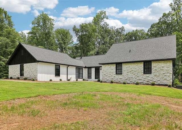 Property at 2725 Glendale Dr NE, Conyers, GA 30013, 4 beds, 3 baths