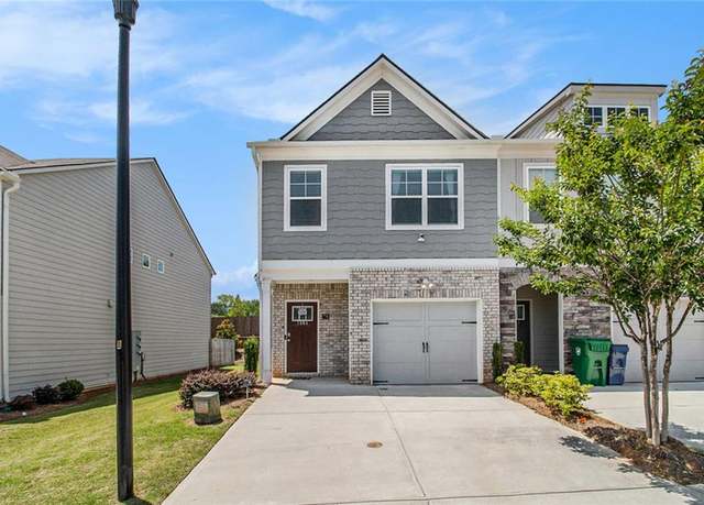 Property at 1884 Plainsboro Dr, Lithonia, GA 30058, 3 beds, 2.5 baths