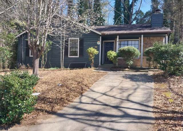 Property at 4952 Isle Royal Ct, Stone Mountain, GA 30088, 3 beds, 2 baths