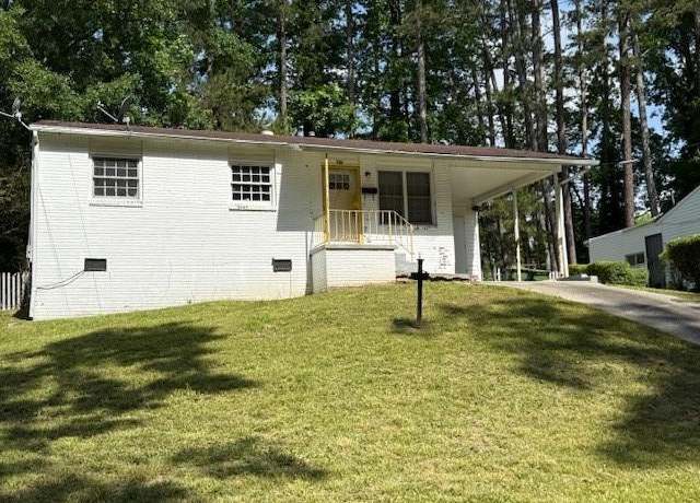 Property at 782 Alfred Rd NW, Atlanta, GA 30331, 3 beds, 1 bath