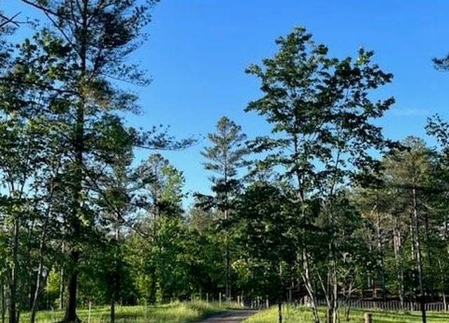 Property at 6480 Highway 52 W, Dahlonega, GA 30533, 3 beds, 2.5 baths