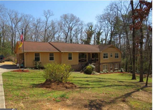 Property at 141 Cherokee Cir, Cedartown, GA 30125, 3 beds, 2 baths