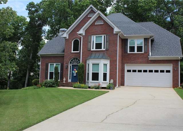 Property at 5126 Timbercrest Dr, Gainesville, GA 30504, 4 beds, 3.5 baths