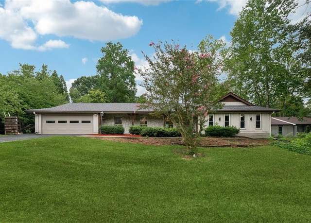 Property at 786 Fairfield Dr, Marietta, GA 30068, 4 beds, 2.5 baths