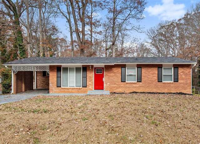 Property at 2707 Crescendo Dr NW, Atlanta, GA 30318, 3 beds, 1.5 baths