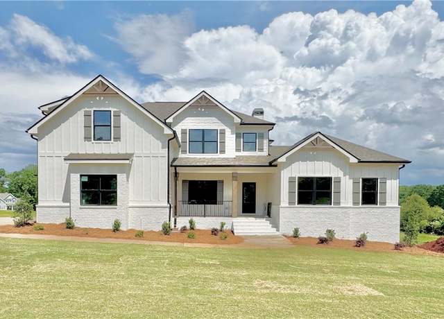 Property at 443 Races Rd, Hoschton, GA 30548, 5 beds, 4 baths
