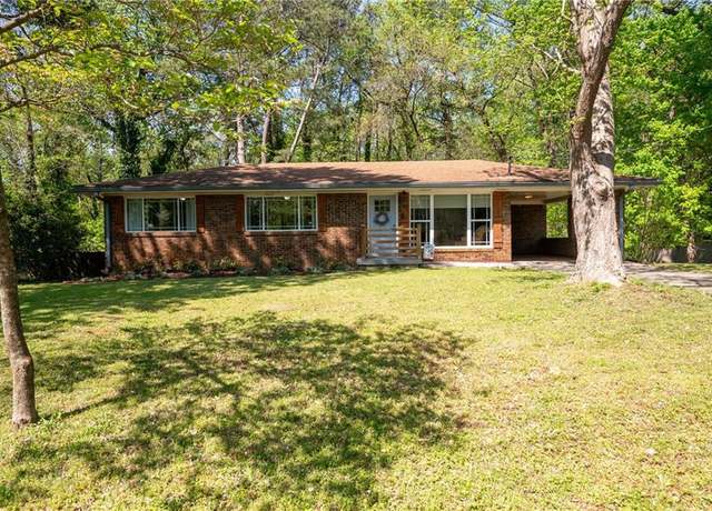 Property at 1650 Randee St NW, Atlanta, GA 30318, 4 beds, 2.5 baths