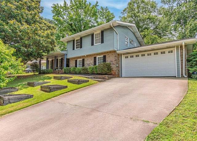 Property at 2146 Chevy Chase Ln, Decatur, GA 30032, 4 beds, 3 baths