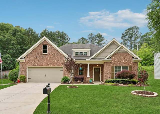 Property at 8040 Gracen Dr, Gainesville, GA 30506, 3 beds, 2.5 baths