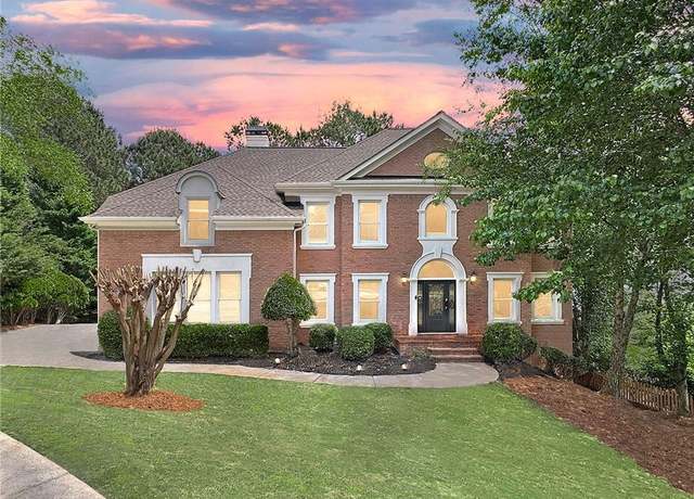Property at 515 Old Chartwell Xing, Alpharetta, GA 30022, 6 beds, 5 baths
