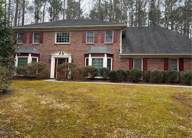 Property at 2095 Shallowford Park Mnr, Roswell, GA 30075, 4 beds, 2.5 baths