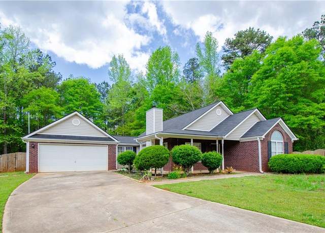 Property at 238 Knob Hill Dr, Locust Grove, GA 30248, 3 beds, 2 baths