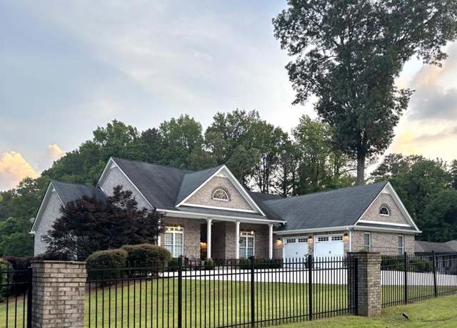 Property at 4829 Moon Rd, Powder Springs, GA 30127, 6 beds, 4.5 baths