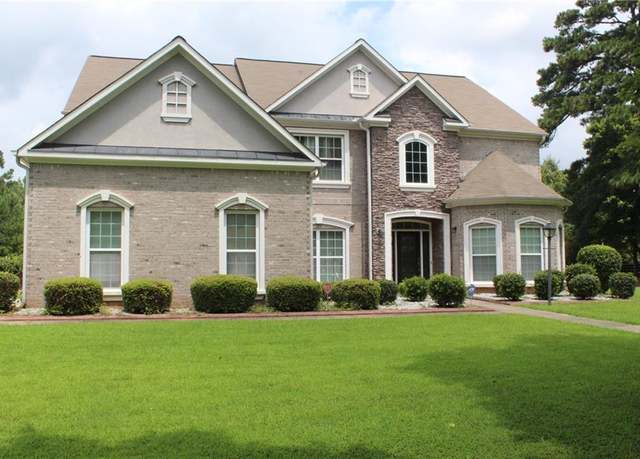 Property at 7553 The Lakes Dr, Fairburn, GA 30213, 5 beds, 4 baths