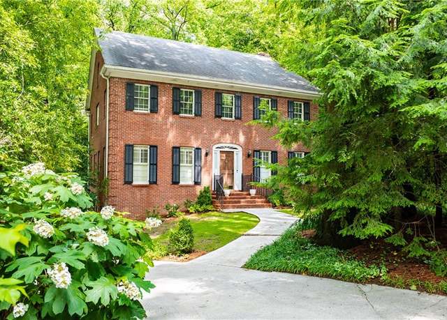 Property at 327 W Parkwood Rd, Decatur, GA 30030, 4 beds, 2.5 baths