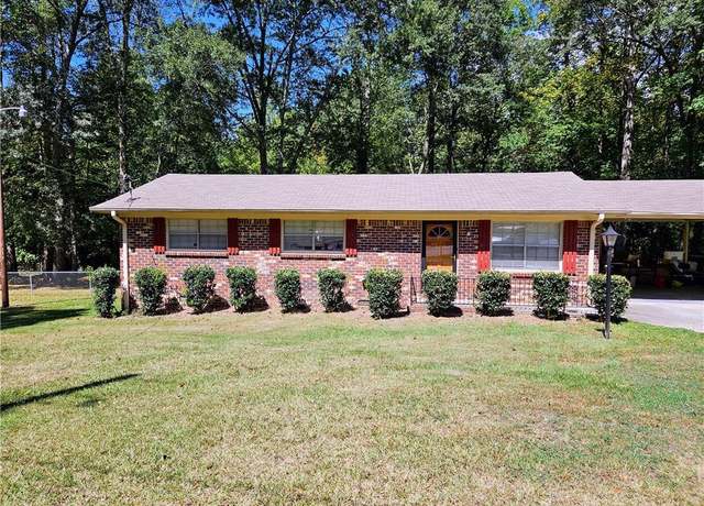 Property at 74 Foxboro Ct, Powder Springs, GA 30127, 3 beds, 1.5 baths