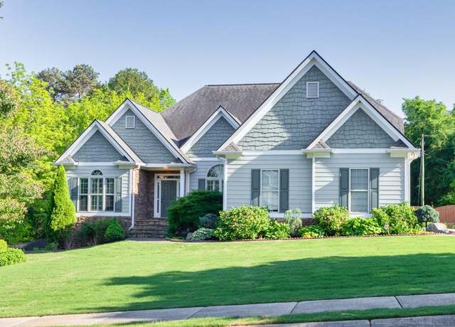 Property at 32 Summit View Dr, Jefferson, GA 30549, 4 beds, 3 baths