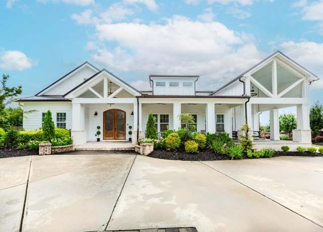 Property at 6044 Wade Orr Rd, Flowery Branch, GA 30542, 5 beds, 5 baths