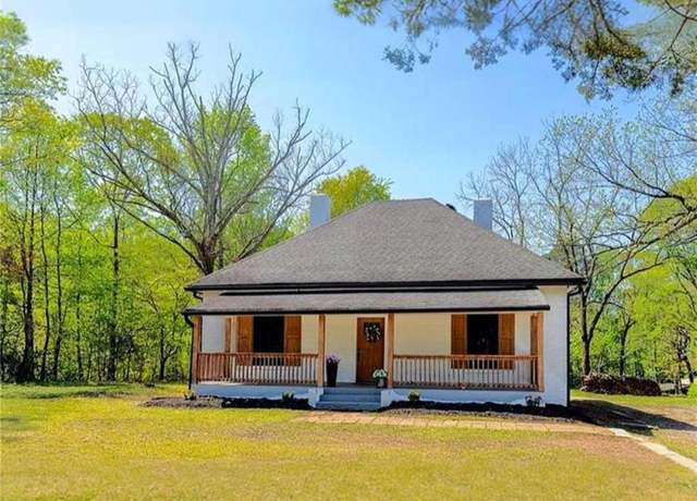 Property at 6592 Factory Shoals Rd SW, Mableton, GA 30126, 3 beds, 2.5 baths