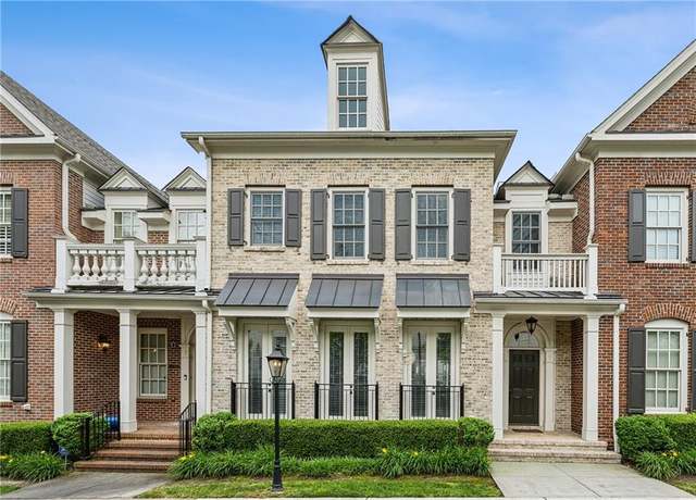 Property at 3585 Roxboro Rd NE #2, Atlanta, GA 30326, 3 beds, 2.5 baths