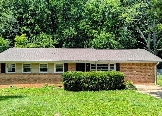 Property at 3985 Lindsey Dr, Decatur, GA 30035, 3 beds, 1.5 baths