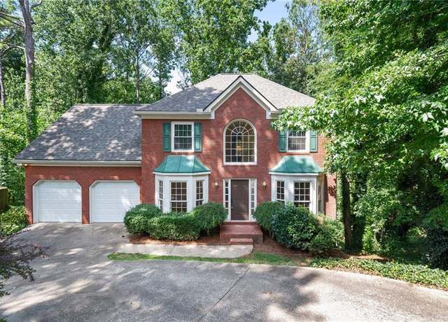 Property at 4848 Helga Way NE, Woodstock, GA 30188, 4 beds, 2.5 baths