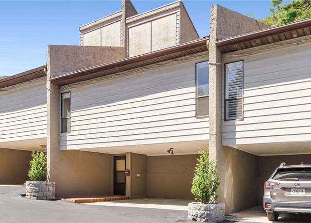 Property at 510 E Ponce De Leon Ave Unit J, Decatur, GA 30030, 3 beds, 2.5 baths