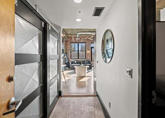 Property at 3235 Roswell Rd NE #710, Atlanta, GA 30305, 2 beds, 2 baths