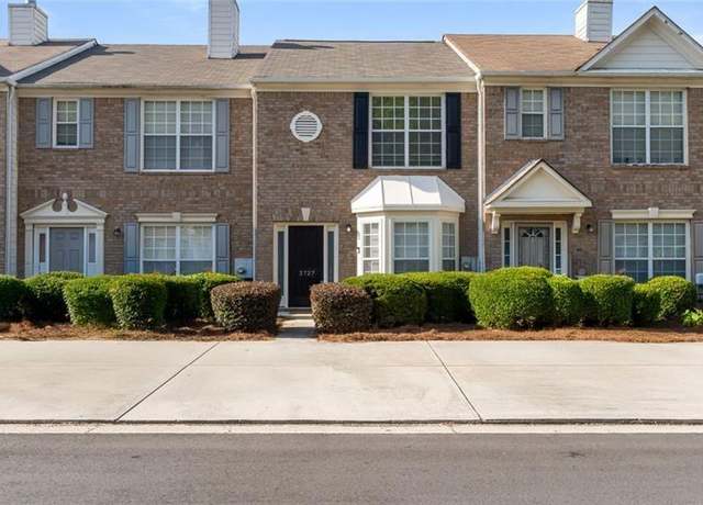 Property at 2727 Parkway Trl, Lithonia, GA 30058, 2 beds, 2.5 baths
