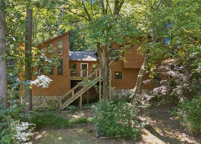 Property at 3311 Dogwood Ln, Duluth, GA 30096, 4 beds, 3 baths