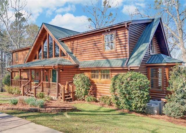 Property at 221 Laurel Cir, Dahlonega, GA 30533, 4 beds, 4.5 baths