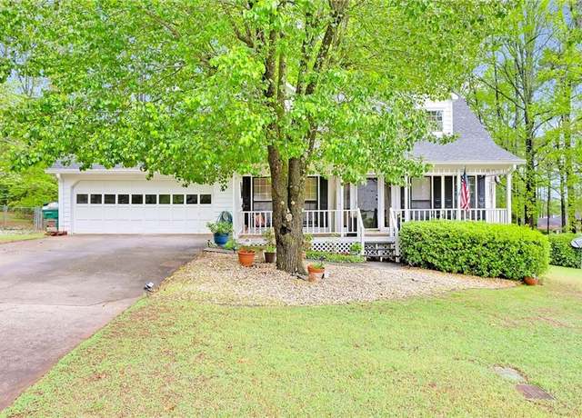 Property at 403 Rustic Ridge Cir, Lawrenceville, GA 30043, 3 beds, 2 baths