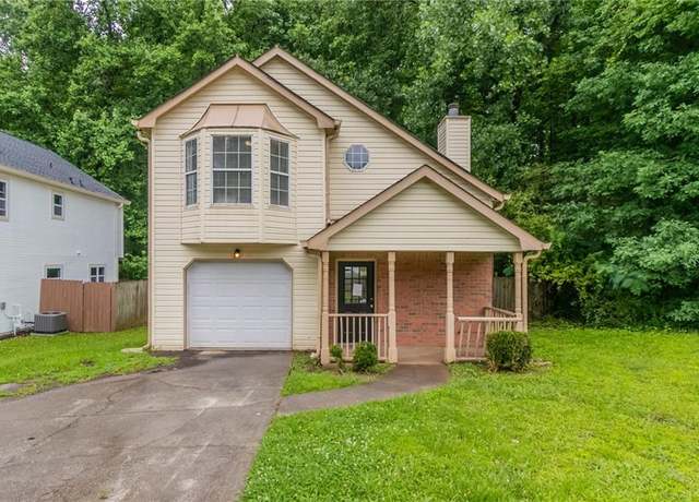 Property at 847 Ashley Ln, Stone Mountain, GA 30087, 3 beds, 2.5 baths
