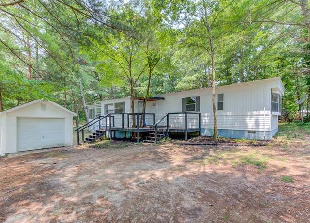 Property at 2526 Bald Eagle Trl, Gainesville, GA 30507, 3 beds, 2 baths