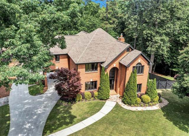 Property at 5121 Hunters Hill Cv SW, Lilburn, GA 30047, 5 beds, 4 baths