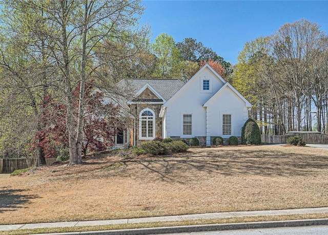 Property at 3619 Elinburg Ct NE, Buford, GA 30519, 5 beds, 3 baths