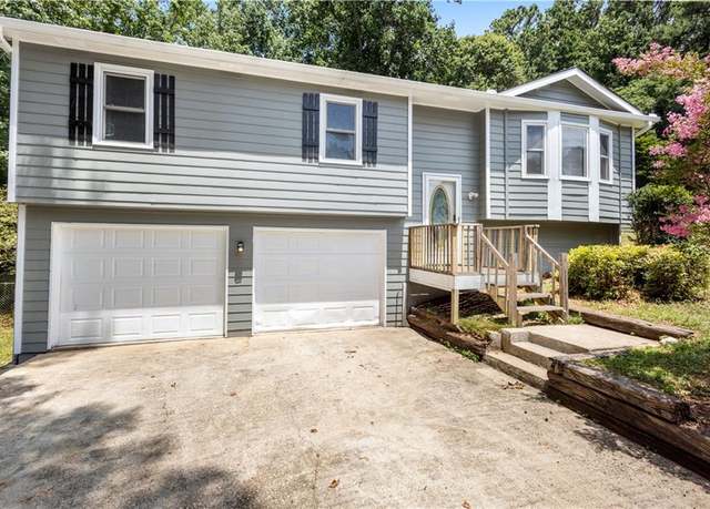Property at 1250 Bishops Ln, Lawrenceville, GA 30045, 4 beds, 2 baths
